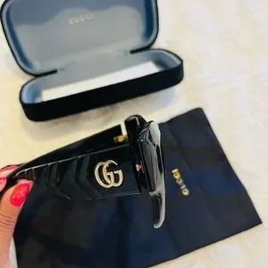 Gucci | Accessories | Gucci Gg808s 00 Black Grey Square  display picture 2